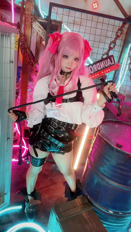 Nikke胜利女神 尤妮 - 伊喵君_Nya